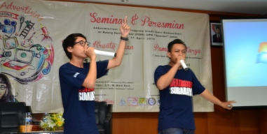 Penampilan Beatboxer Surabaya meramaikan acara peresmian Creating
